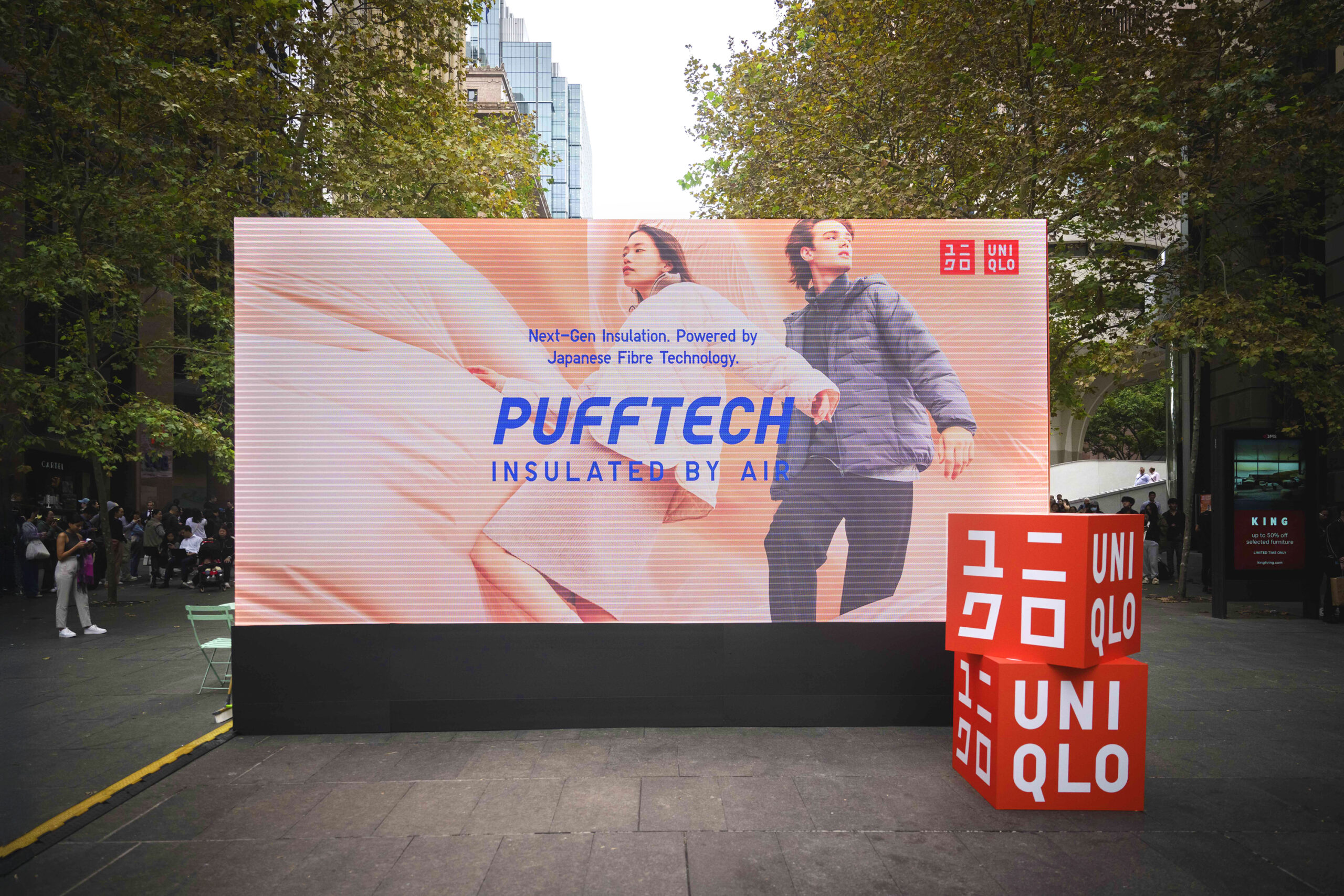 Groblox-Uniqlo-Pufftech-02